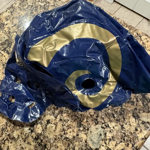 St. Louis Rams Fan Set - Picture 4 of 10